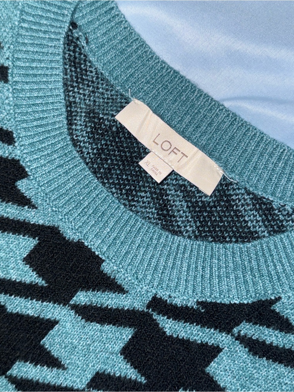 LOFT Houndstooth Balloon Sleeve Sweater – Blue/Black – Size XL - Picture 4 of 7